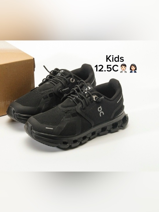 On Running Other - On Running Kids Cloud 6 Athletic
Shoe All - Black 🙋🏻♀️🙋🏻♀️(SIZE 12.5C)
